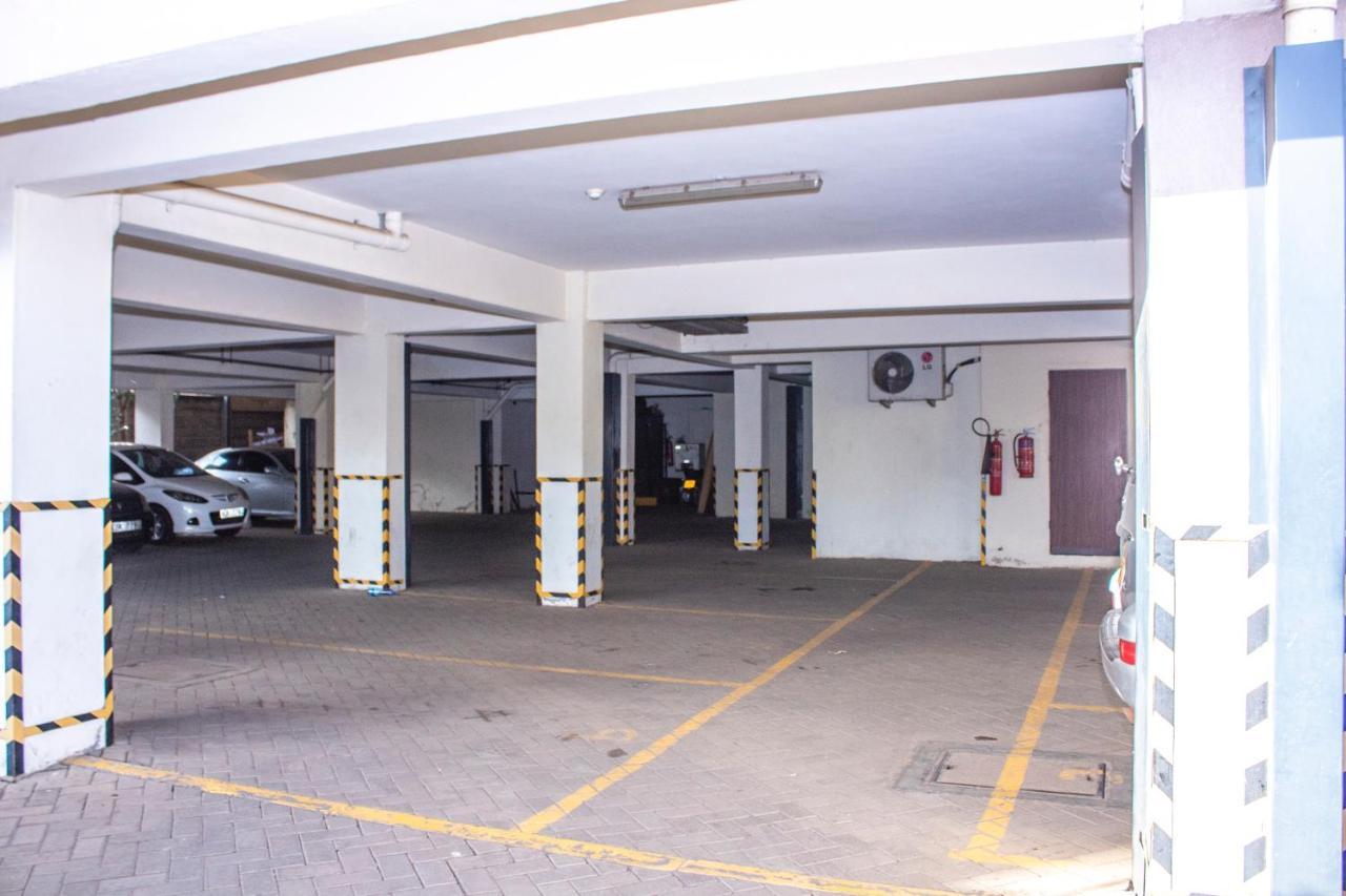 Kasty L Studios And Apartments ナイロビ エクステリア 写真