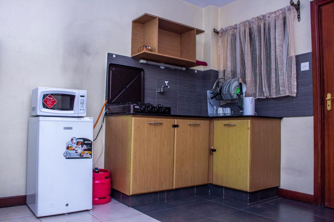 Kasty L Studios And Apartments ナイロビ エクステリア 写真